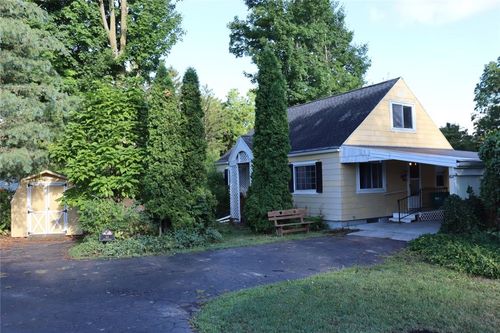 61 Buffalo Rd, Bergen, NY, 14416-9508 | Card Image