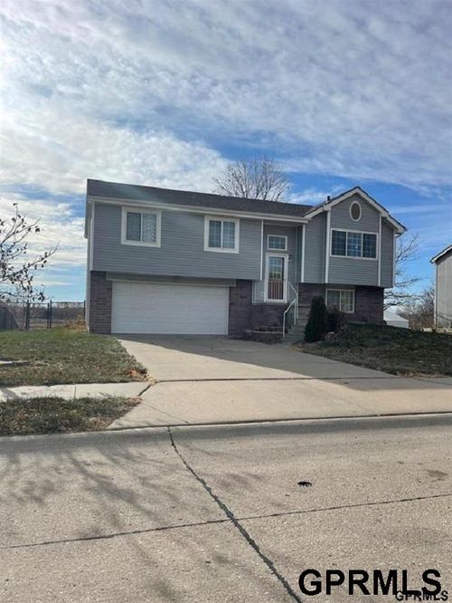 1505 Savannah Dr, Papillion, NE, 68133-2866 | Card Image