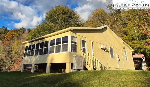 312 Hidden Mountain Ln, Crumpler, NC, 28617-9666 | Card Image