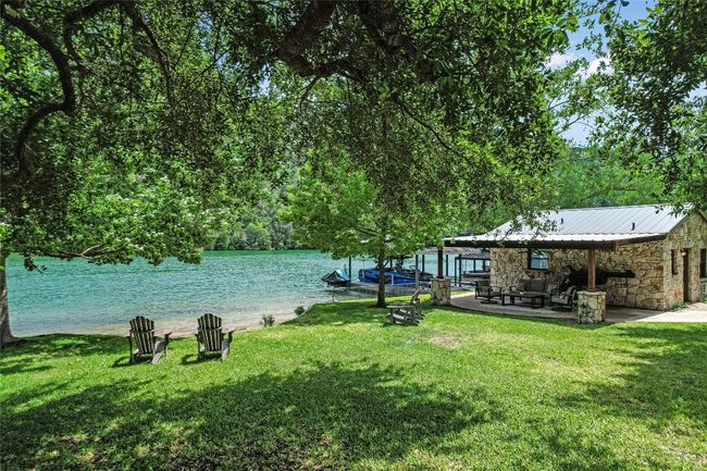 2305 Manana St, House other with 4 bedrooms, 4 bathrooms and 6 parking in Austin TX | Image 4