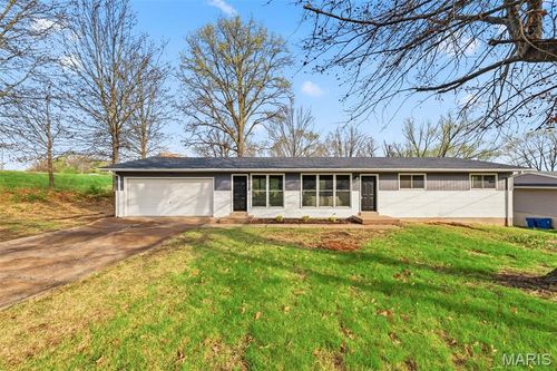 13035 Old Jamestown Rd, Black Jack, MO, 63033-4631 | Card Image