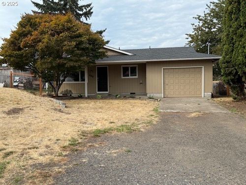 465 S 9th St, Saint Helens, OR, 97051-2511 | Card Image