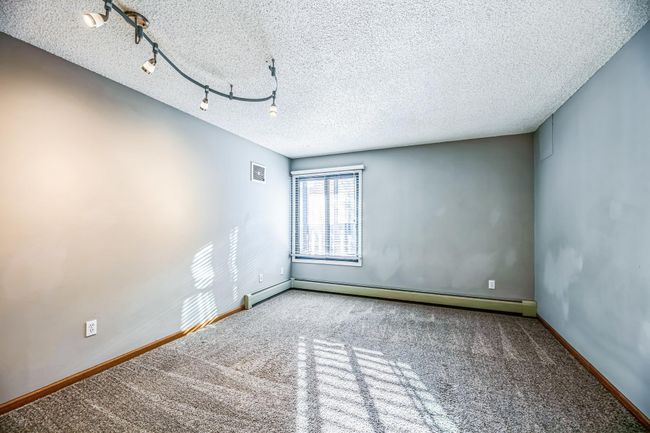 Oversized bedroom for all your needs. | Image 5