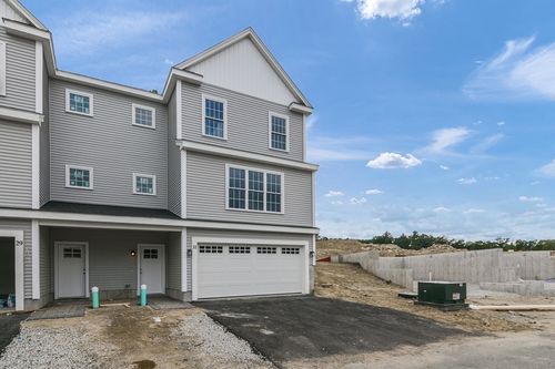 0-53 Fisherville Ter, South Grafton, MA, 01560-1177 | Card Image