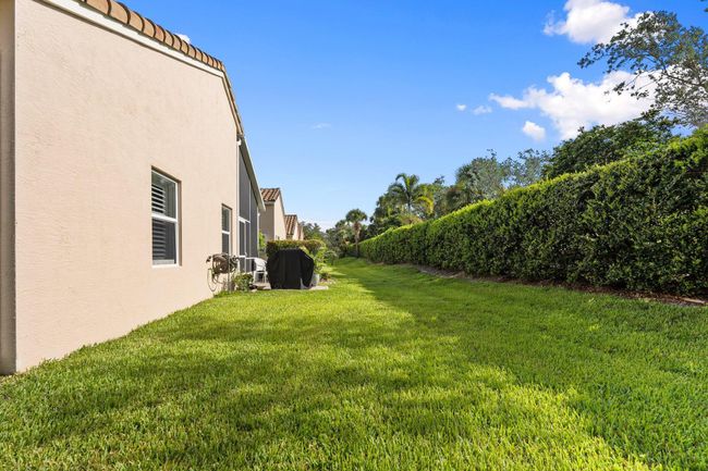 397 Nw Breezy Point Loop, House other with 2 bedrooms, 2 bathrooms and null parking in Port St. Lucie FL | Image 32