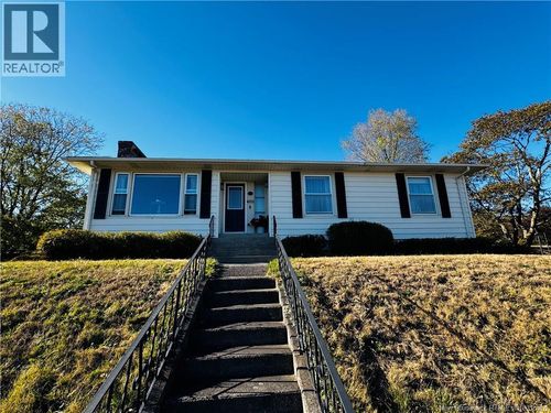400 Clearview Row, Saint John, NB, E2M3Z1 | Card Image