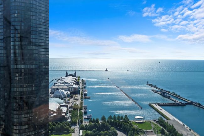 APT-4605 - 474 N Lake Shore Dr, Condo with 2 bedrooms, 2 bathrooms and 1 parking in CHICAGO IL | Image 10