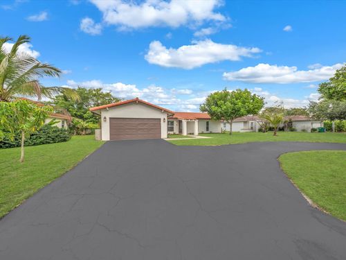 834 Ramblewood Dr, Coral Springs, FL, 33071-7150 | Card Image