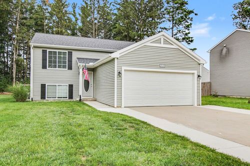 25330 Forest Ln, Mattawan, MI, 49071-9671 | Card Image