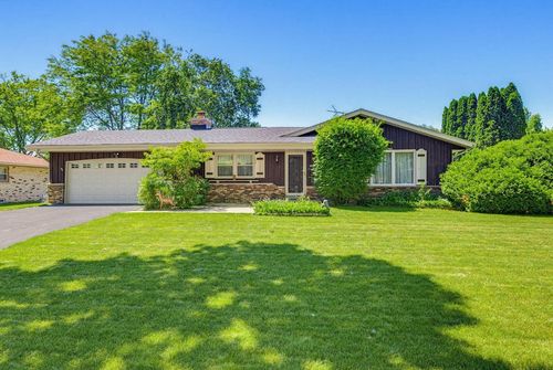 9069 N Maura Lane, Brown Deer, WI, 53223 | Card Image