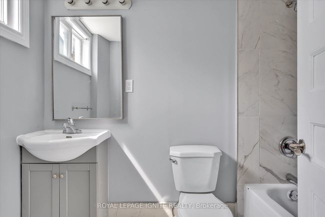 293 Dalhousie St, Home with 5 bedrooms, 3 bathrooms and 4 parking in Peterborough ON | Image 15