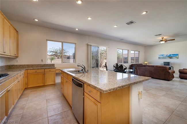 7906 Fieldcreek Ct, House other with 4 bedrooms, 3 bathrooms and null parking in Las Vegas NV | Image 16