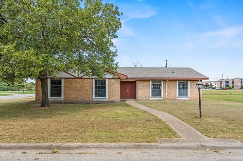 1312 Tammy Ave, Corsicana, TX, 75110-1681 | Card Image