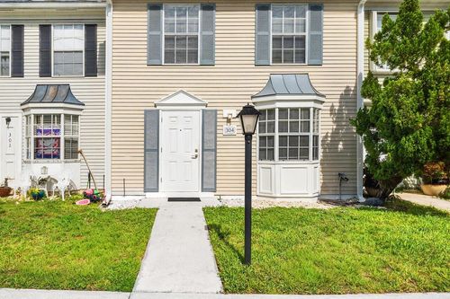 304 Georgian Park Dr, Jupiter, FL, 33458-7045 | Card Image