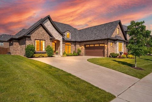1669 Villa Medici Pass, Lexington, KY, 40509-2554 | Card Image