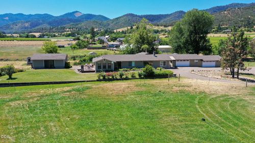 6085 Walden Ln, Talent, OR, 97540-6725 | Card Image