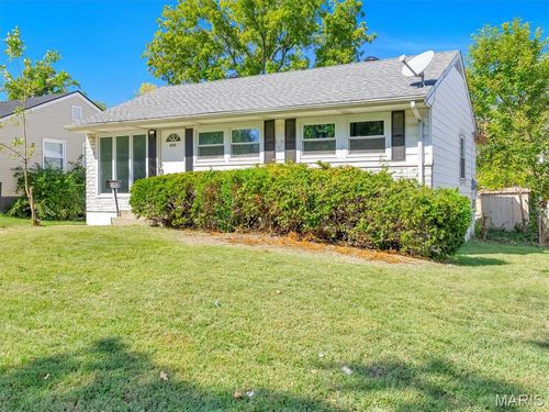 437 Lancashire Rd, Saint Louis, MO, 63137-4017 | Card Image