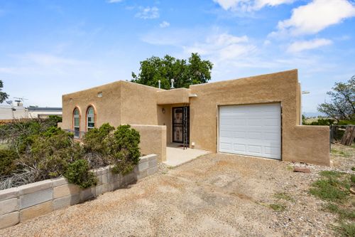 462 Bishop Ct, Rio Communities, NM, 87002-6203 | Card Image