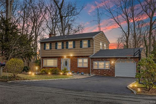 35 High Hills Ln, Huntingtn Sta, NY, 11746-8409 | Card Image