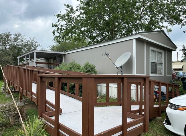 105 Singleton Dr, House other with 3 bedrooms, 2 bathrooms and 4 parking in Spicewood TX | Image 13