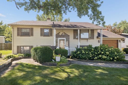 21 Pawnee Dr, Thornton, IL, 60476-1136 | Card Image