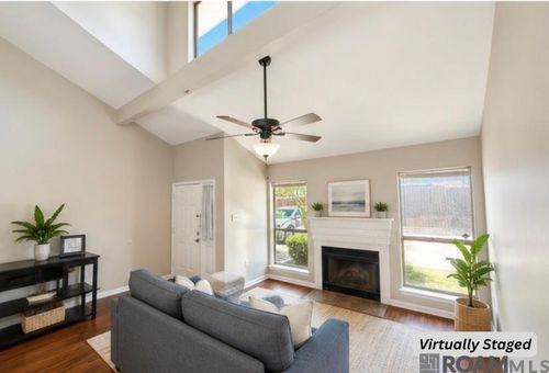 9625 Siegen Ln, Baton Rouge, LA, 70810-3256 | Card Image