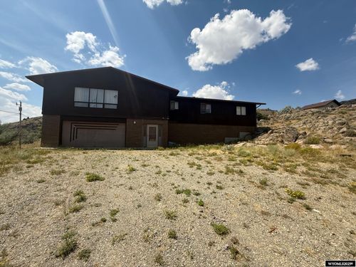 1606 Coulson Dr, Rawlins, WY, 82301-4633 | Card Image