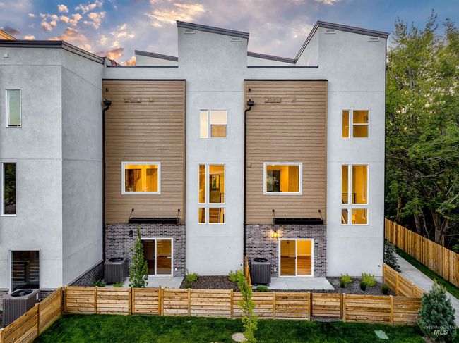 2007 S Makar Ln, Townhouse with 3 bedrooms, 4 bathrooms and 2 parking in Boise ID | Image 43