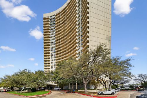 apt-g811-6211 W Northwest Hwy, Dallas, TX, 75225-3424 | Card Image