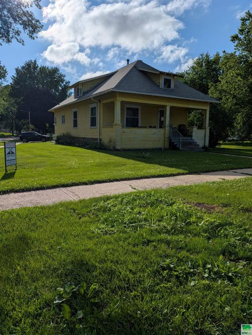 722 Washington Ave, Sheldon, IA, 51201-1803 | Card Image
