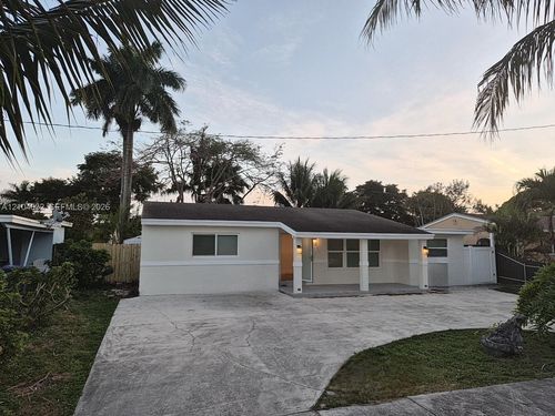 3038 Arthur St, HOLLYWOOD, FL, 33021-5054 | Card Image