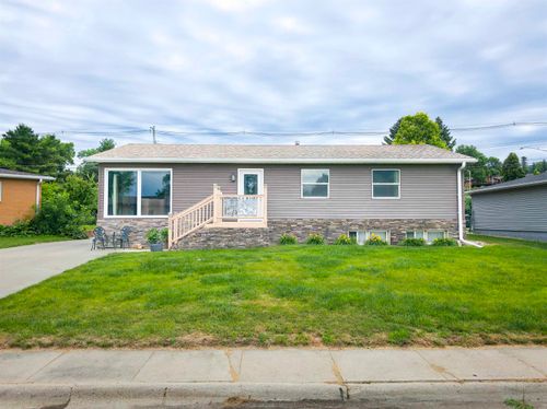 103 22nd Dr, Norfolk, NE, 68701 | Card Image