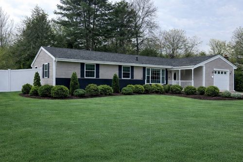 25 Richard Rd, Hudson, MA, 01749-1009 | Card Image