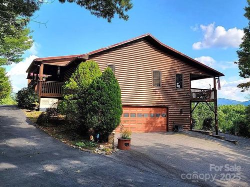 914 Rogers Rd, Franklin, NC, 28734-1421 | Card Image