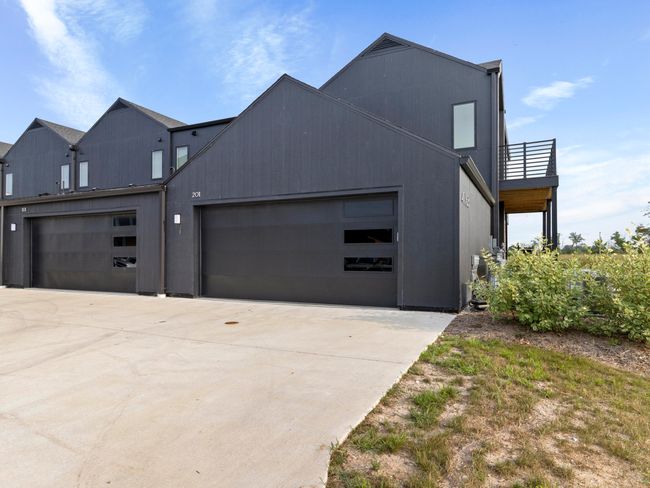 4163 E Hemlock Dr, Condo with 3 bedrooms, 2 bathrooms and null parking in Oak Creek WI | Image 33