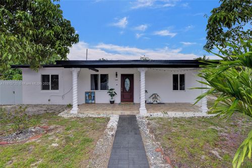 1011 Nw 140th Ter, Miami, FL, 33168-6831 | Card Image