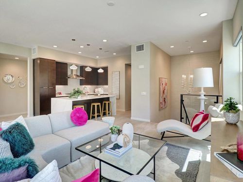 798 Obsidian Loop E, Palm Springs, CA, 92264-8375 | Card Image