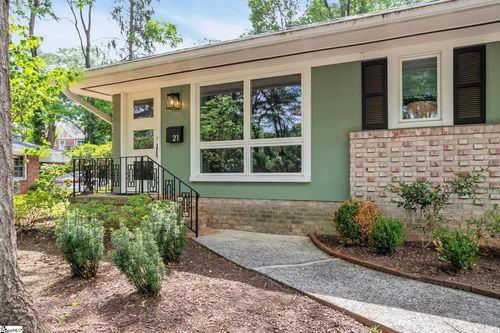 21 Knoxbury Ter, Greenville, SC, 29601-3708 | Card Image