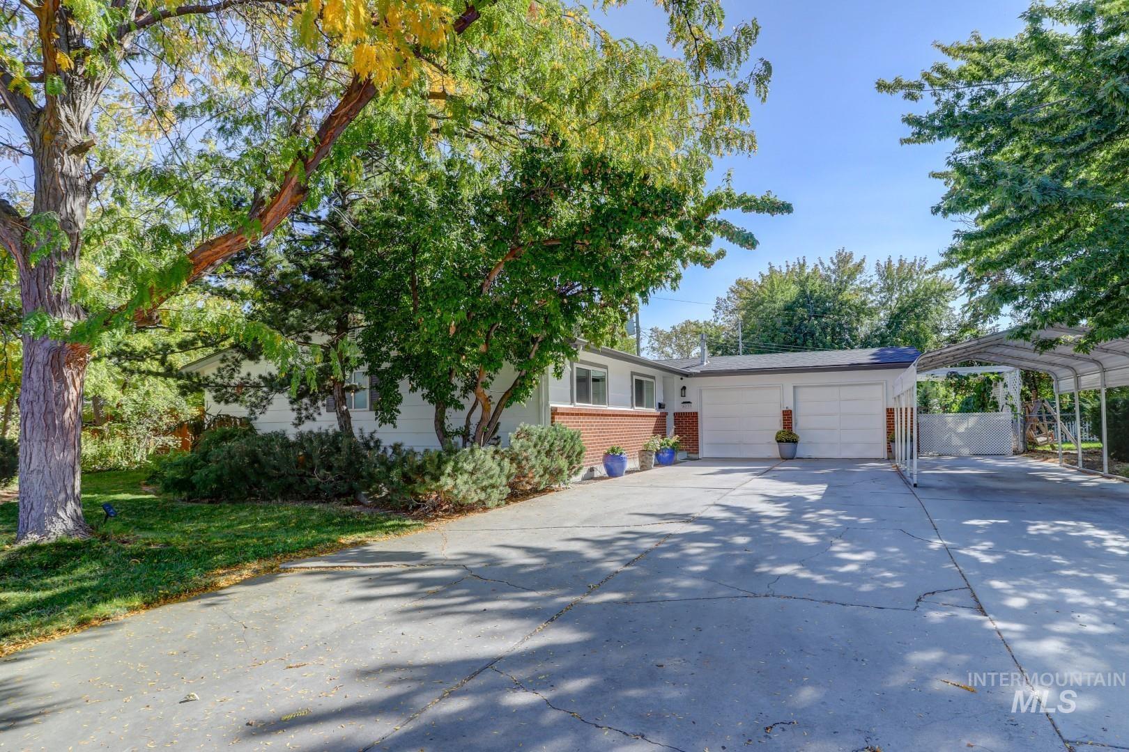Meriwether Dr, Boise, ID 83705