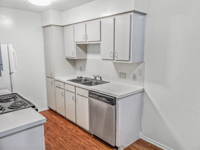 APT-305 - 106 E 30 Th St, Condo with 2 bedrooms, 2 bathrooms and 2 parking in Austin TX | Image 7