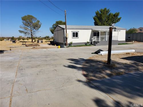 9870 Cody, Lucerne Valley, CA, 92356 | Card Image