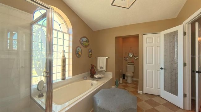 Master Bath | Image 18