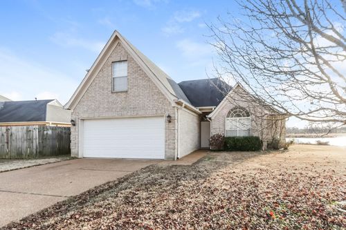 9723 Tucker Creek Cv, Cordova, TN, 38018-7140 | Card Image