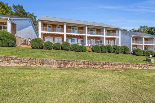 4135 Mountain Creek Rd, Chattanooga, TN, 37415-3403 | Card Image