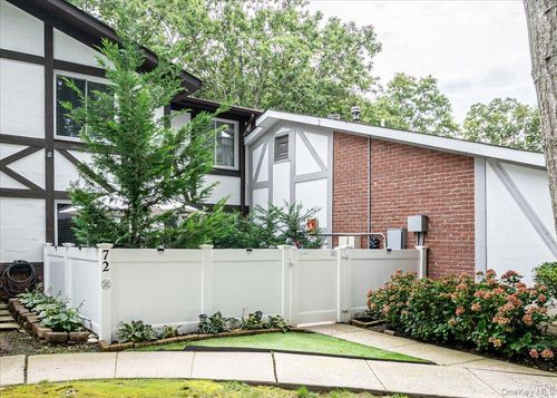 72-72 Birchwood Rd, Medford, NY, 11763-1249 | Card Image