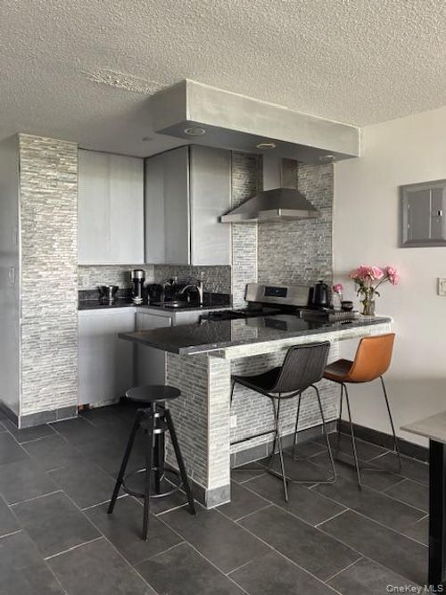 apt-8b-150-38 Union Tpke, Flushing, NY, 11367-3904 | Card Image