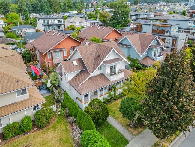 266 W 17 Th Street, Townhouse with 4 bedrooms, 3 bathrooms and 1 parking in North Vancouver BC | Image 29