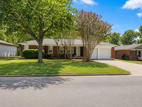 5016 Sabelle Ln, Haltom City, TX, 76117-2368 | Card Image
