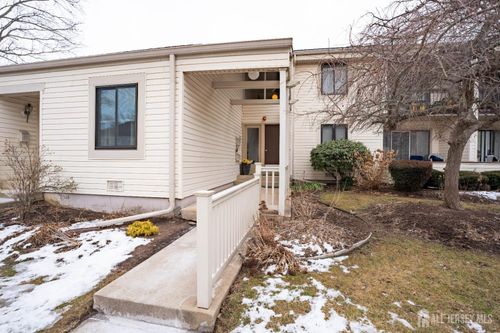 2-Z Avon Dr, East Windsor, NJ, 08520-5632 | Card Image