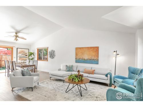 827 S Buckeye Dr, Loveland, CO, 80537-8011 | Card Image